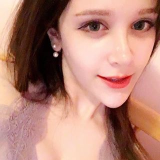 blushing_bb